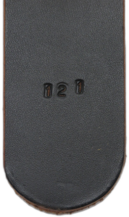 Schwarz (121)