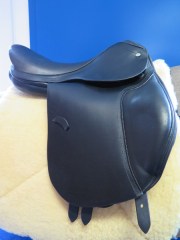 Vielseitikeitssattel Schwarz